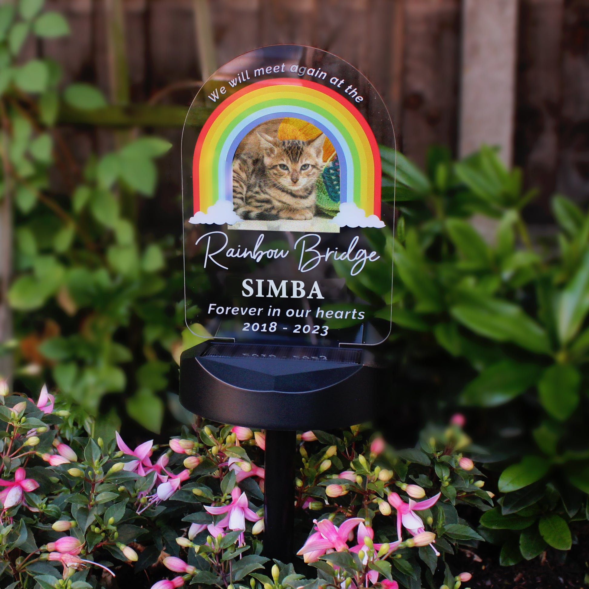 Personalised Rainbow Bridge Pet Memorial Outdoor Garden Solar Light